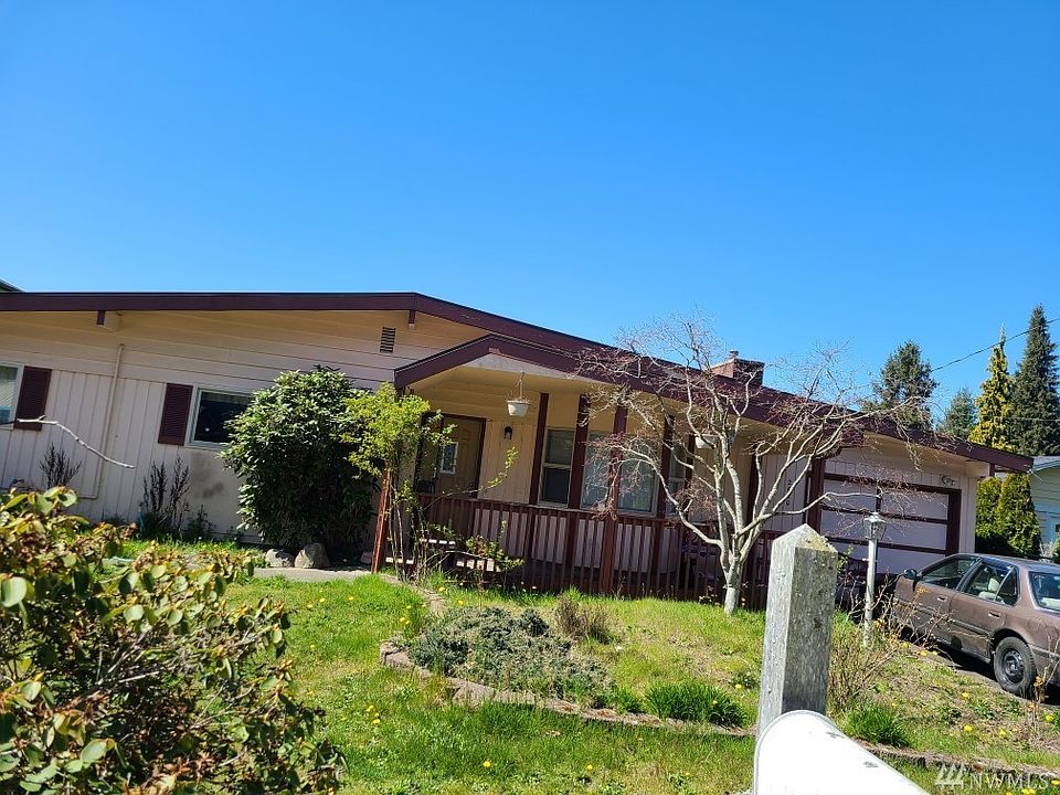 1st image of 2620 McKinley Pl SE