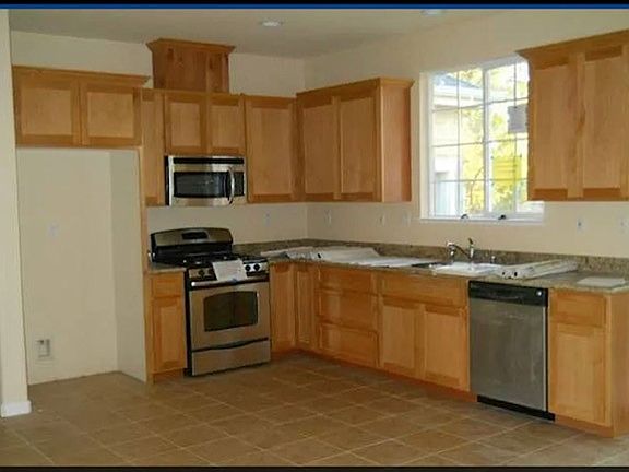 2nd image of 1217 Jennings Ave