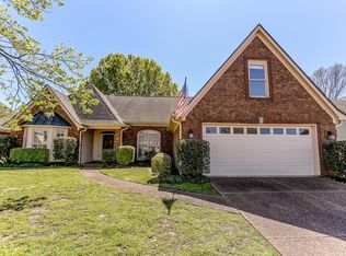 7563 Cordova Club Dr E, Cordova, TN 38018