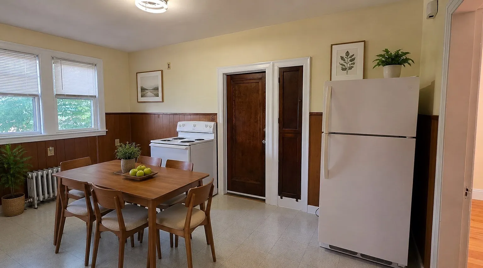 2 bed, 1.0 bath, 874 sqft, $1,795 — Photo 3
