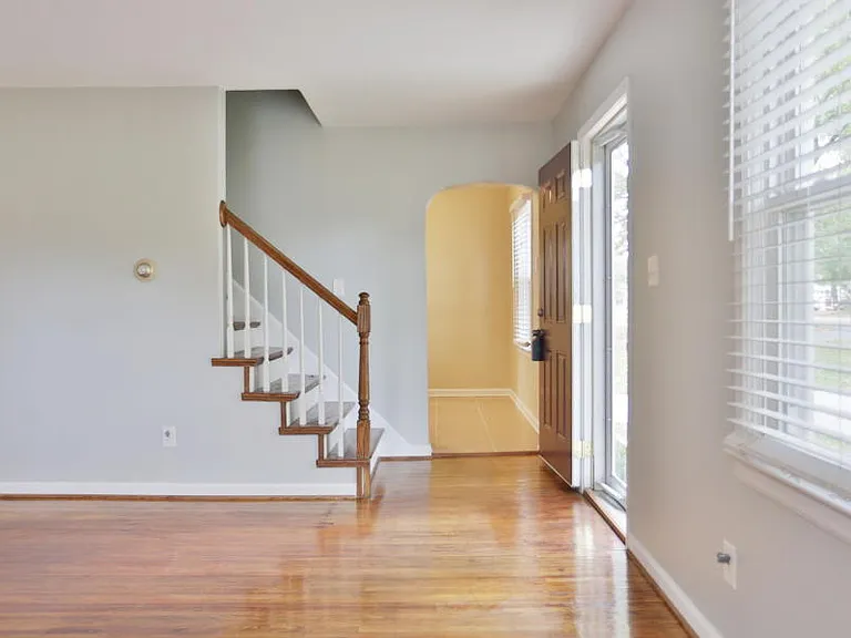 609 Marquette Dr — Photo 10