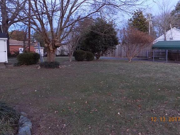3rd image of 4924 Dollard Dr
