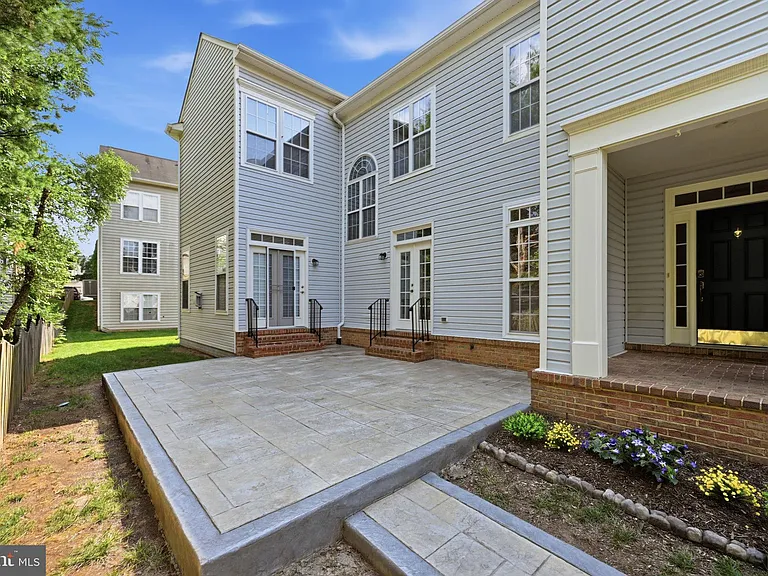 21817 Wingfoot Ct — Photo 11