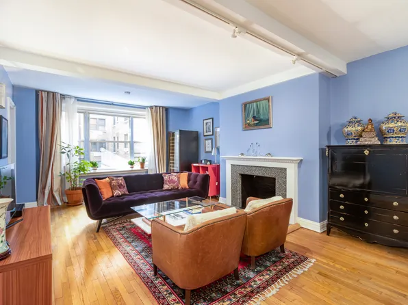 434 East 52nd Street 4B image 1 of 5