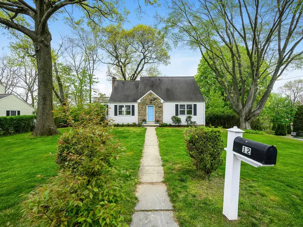 12 Devonshire Drive, Darien, CT 06820