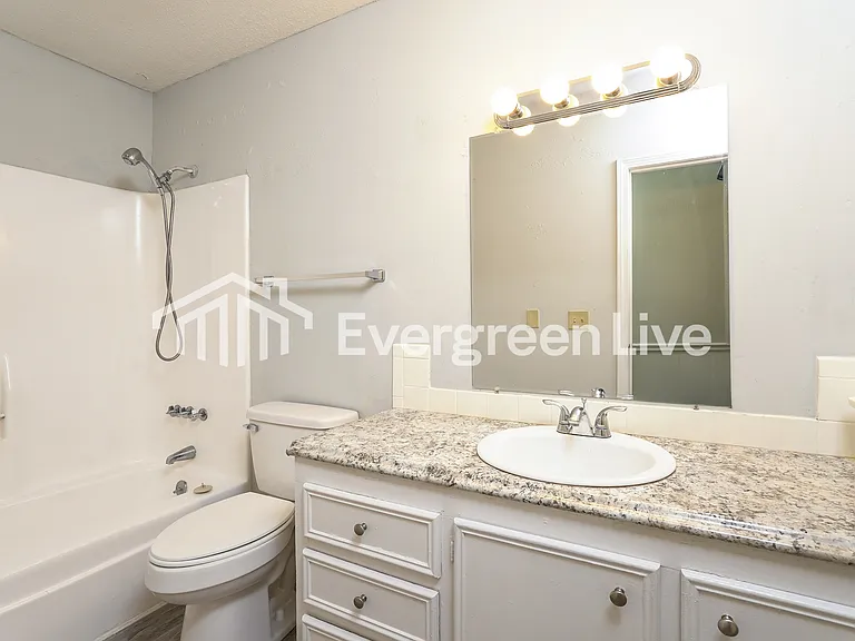 4857 Stonewall St — Photo 9