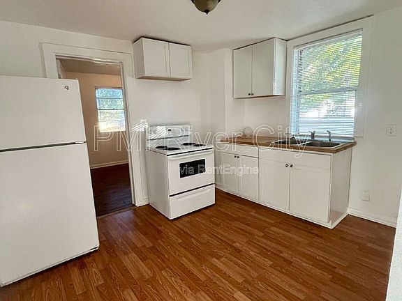 2nd image of 2581 Orion St