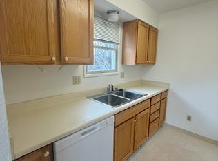 2806 Howe Pl APT 4, Anchorage, AK 99517