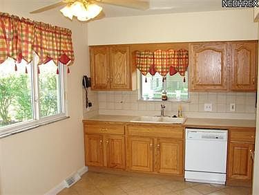 2nd image of 6726 Nancy Dr
