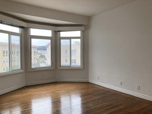 5th image of 401 Avila St APT 307