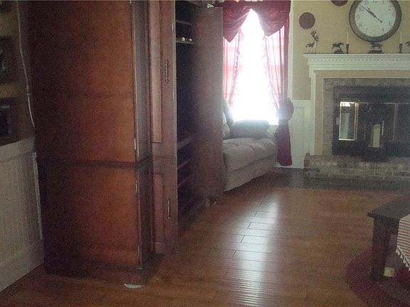 5th image of 3243 Crickwood Dr