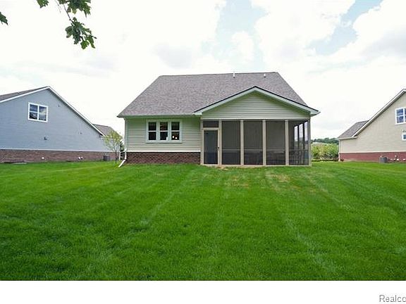 2nd image of 9395 Saint Andrews Dr