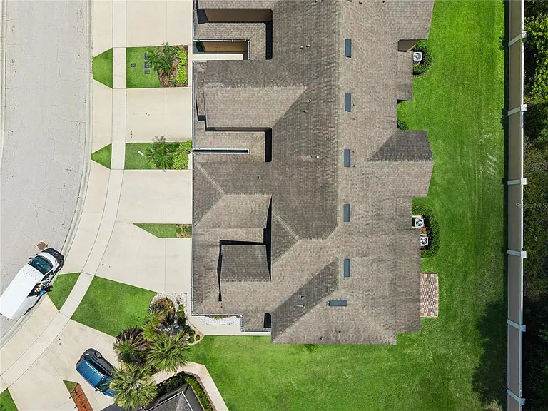 2438 Seven Oaks Dr — Photo 33