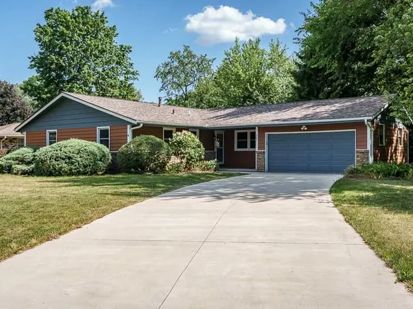 4691 Brougham Dr, Rockford, IL 61114