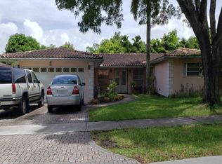 14730 Mahogany Ct, Miami Lakes, FL 33014