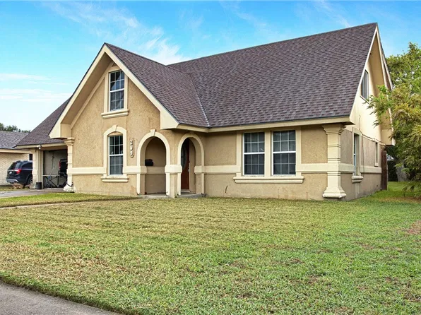 209 Blanco Dr, Portland, TX 78374