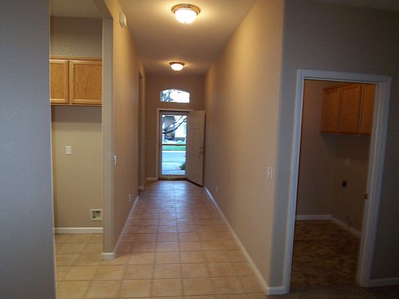 5th image of 9524 Theresa Cir