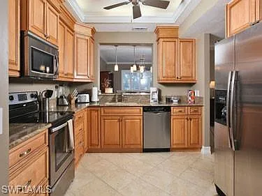 2 bed, 2.0 bath, 1345 sqft, $6,500 — Photo 3