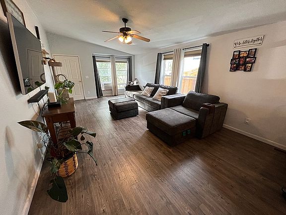 2nd image of 1557 Conestoga Cir