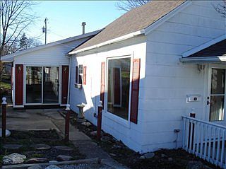 3rd image of 640 Kennedy St