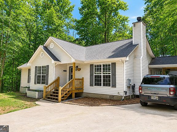 2nd image of 2033 Carson Segars Rd