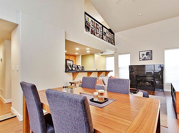 4th image of 6255 NE Carillion Dr Unit 201