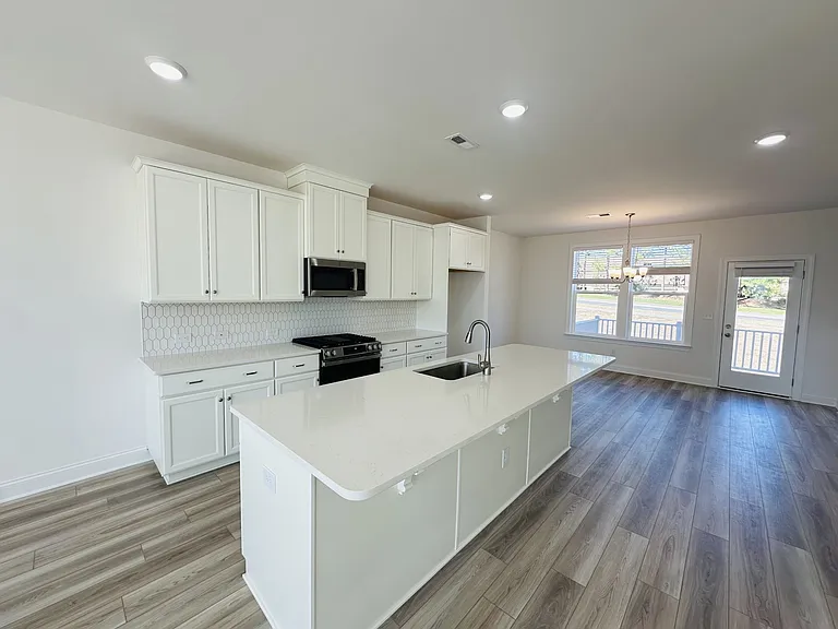 9234 Walnut Hill Rd NW — Photo 5
