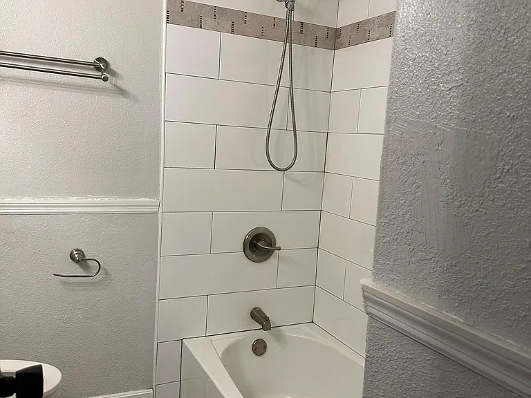 Main bathroom