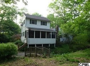 430 Straw Hollow Rd, Harrisburg, PA 17112