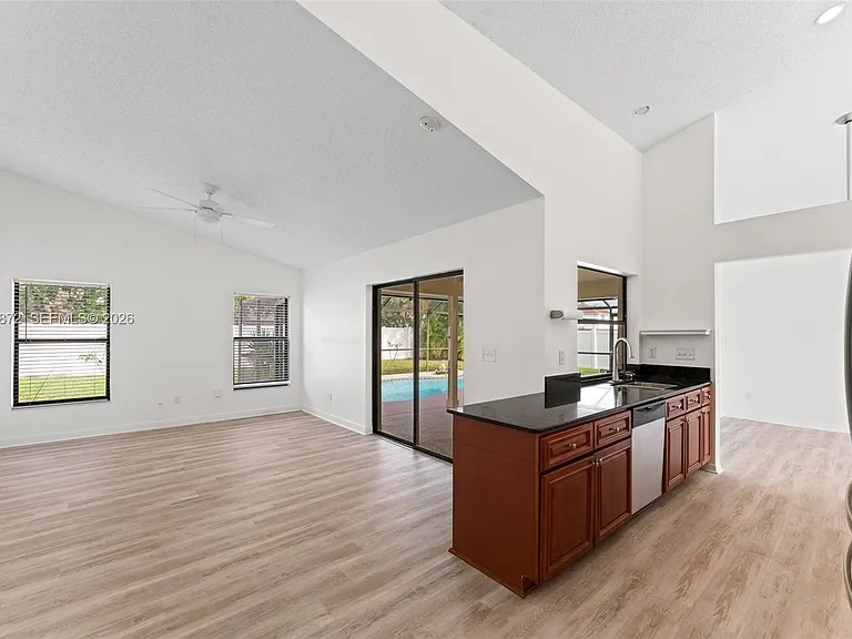 3561 SW Carmody St — Photo 9