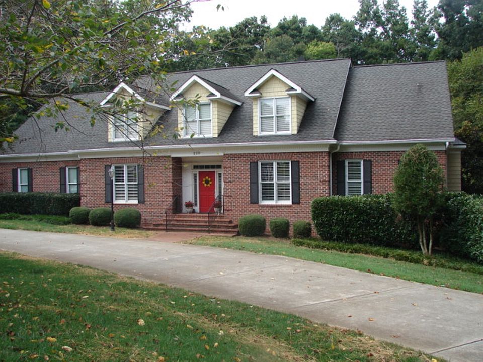 1st image of 228 Augusta Dr