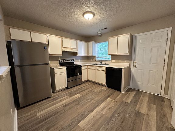 4th image of 125 Mesa Ln