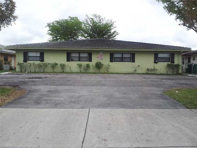 1st image of 4107 NW 78th Ave APT 2