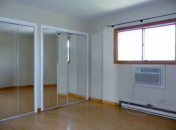5th image of 300 Circle Ave APT 6C