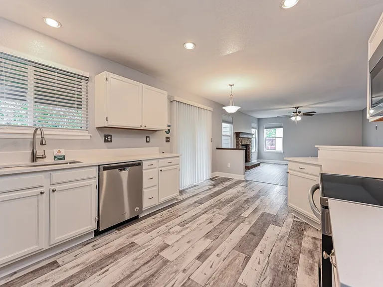 13483 Garfield St — Photo 11