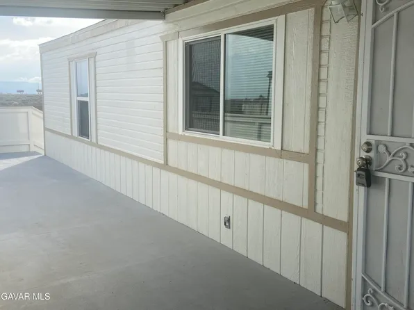 2100 Sonja Dr #83, Rosamond, CA 93560