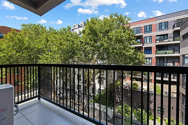 Rented by REAL New York | media 6