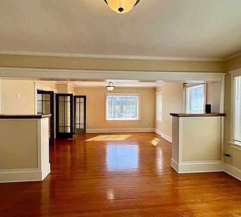 2nd image of 1171 E 1st St #1171