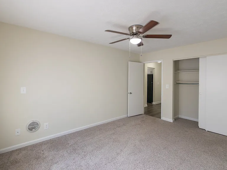 Blue Grass Manor — Photo 102