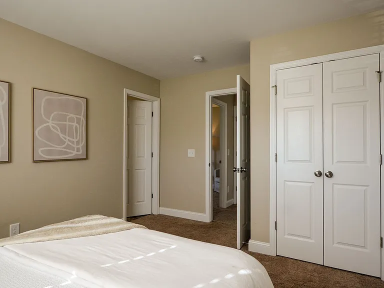 520 Everett Glades — Photo 16