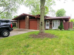 1613 Mary Ann Ln, Lockport, IL 60441