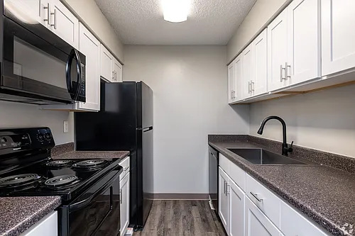 Emerald Hills Apartments Photo 1