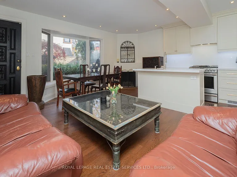 70 Shaftesbury Ave #4 — Photo 8