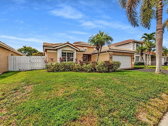 4th image of 1411 NW 129th Avenue