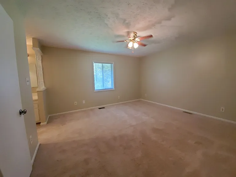 6400 Hollyhock Ct — Photo 23