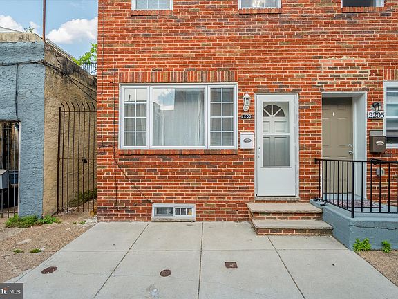 3rd image of 2203 S Clarion St