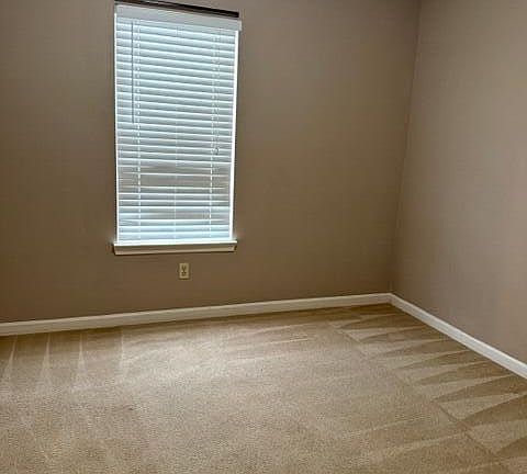 5th image of 5600 Kayla Dr