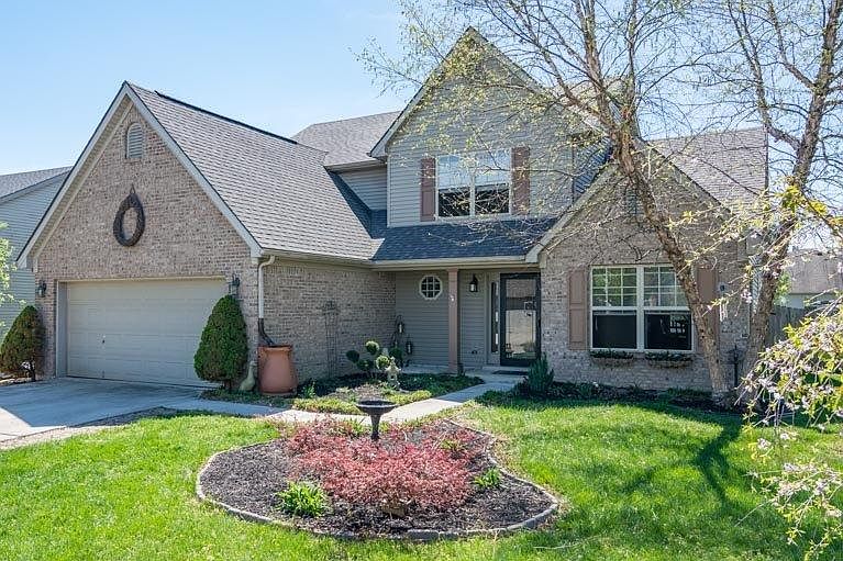 1st image of 330 Wisteria Ct