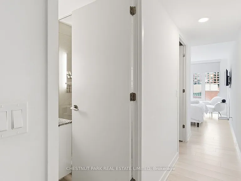18 Maitland Ter #405 — Photo 22