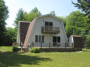 620N E Gulliver Lake Rd, Gulliver, MI 49840